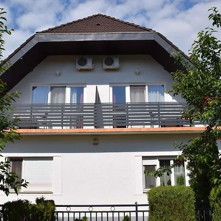 דירה In Siofok/balaton 35514 *